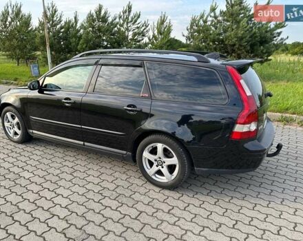 Черный Вольво В50, объемом двигателя 1.56 л и пробегом 316 тыс. км за 6000 $, фото 4 на Automoto.ua