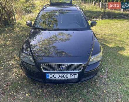 Черный Вольво В50, объемом двигателя 1.6 л и пробегом 248 тыс. км за 6000 $, фото 4 на Automoto.ua