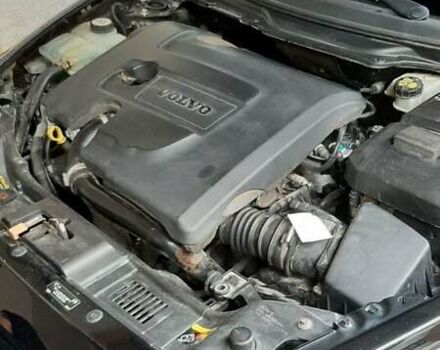 Черный Вольво В50, объемом двигателя 1.6 л и пробегом 231 тыс. км за 6600 $, фото 4 на Automoto.ua