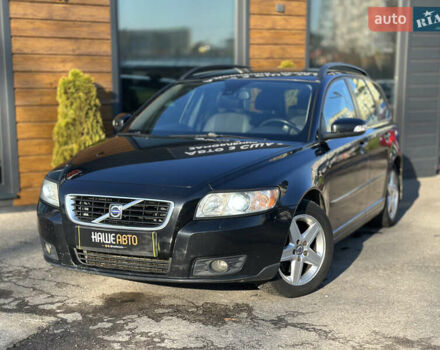 Черный Вольво В50, объемом двигателя 2 л и пробегом 290 тыс. км за 6800 $, фото 1 на Automoto.ua