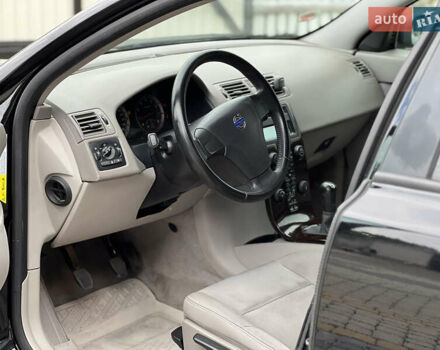 Черный Вольво В50, объемом двигателя 1.8 л и пробегом 255 тыс. км за 4750 $, фото 11 на Automoto.ua