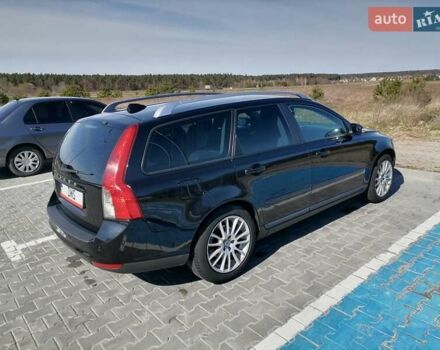 Черный Вольво В50, объемом двигателя 1.56 л и пробегом 358 тыс. км за 7679 $, фото 4 на Automoto.ua