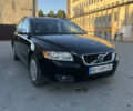 Черный Вольво В50, объемом двигателя 1.6 л и пробегом 277 тыс. км за 5800 $, фото 1 на Automoto.ua