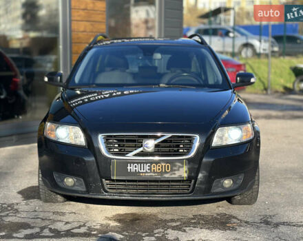 Черный Вольво В50, объемом двигателя 2 л и пробегом 290 тыс. км за 6800 $, фото 4 на Automoto.ua