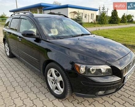 Черный Вольво В50, объемом двигателя 1.56 л и пробегом 316 тыс. км за 6000 $, фото 12 на Automoto.ua