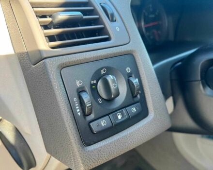 Чорний Вольво V50, об'ємом двигуна 2 л та пробігом 333 тис. км за 6890 $, фото 19 на Automoto.ua