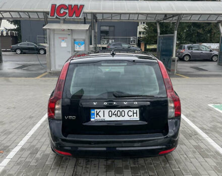 Черный Вольво В50, объемом двигателя 1.6 л и пробегом 322 тыс. км за 4800 $, фото 6 на Automoto.ua