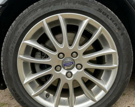 Чорний Вольво V50, об'ємом двигуна 2 л та пробігом 342 тис. км за 7000 $, фото 2 на Automoto.ua