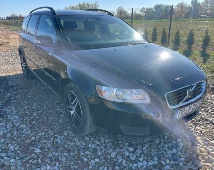 Черный Вольво В50, объемом двигателя 2 л и пробегом 215 тыс. км за 2967 $, фото 3 на Automoto.ua