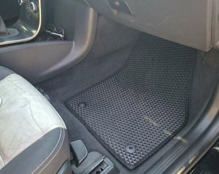 Черный Вольво В50, объемом двигателя 2 л и пробегом 430 тыс. км за 7500 $, фото 14 на Automoto.ua