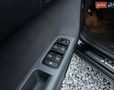Черный Вольво В50, объемом двигателя 1.56 л и пробегом 292 тыс. км за 5490 $, фото 12 на Automoto.ua