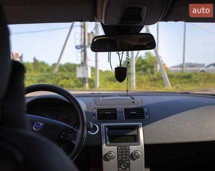 Черный Вольво В50, объемом двигателя 2 л и пробегом 282 тыс. км за 7932 $, фото 24 на Automoto.ua