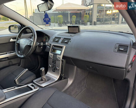 Черный Вольво В50, объемом двигателя 1.8 л и пробегом 243 тыс. км за 6150 $, фото 29 на Automoto.ua