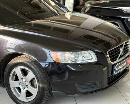 Чорний Вольво V50, об'ємом двигуна 1.6 л та пробігом 265 тис. км за 6890 $, фото 3 на Automoto.ua