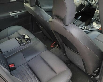 Черный Вольво В50, объемом двигателя 1.6 л и пробегом 217 тыс. км за 5600 $, фото 5 на Automoto.ua