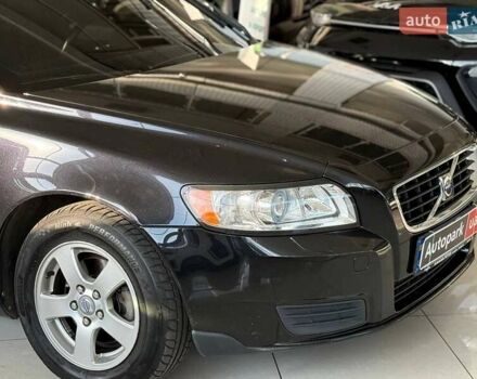 Черный Вольво В50, объемом двигателя 1.6 л и пробегом 265 тыс. км за 6890 $, фото 3 на Automoto.ua