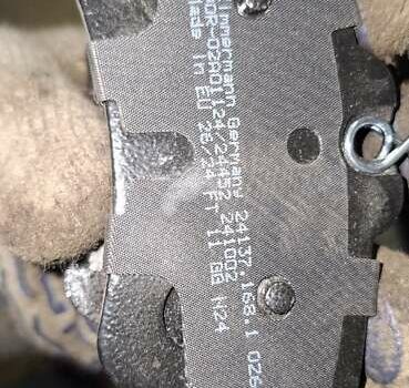 Черный Вольво В50, объемом двигателя 2 л и пробегом 430 тыс. км за 7500 $, фото 38 на Automoto.ua