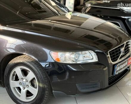 Черный Вольво В50, объемом двигателя 1.6 л и пробегом 265 тыс. км за 6890 $, фото 3 на Automoto.ua