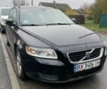 Черный Вольво В50, объемом двигателя 1.6 л и пробегом 225 тыс. км за 7500 $, фото 1 на Automoto.ua