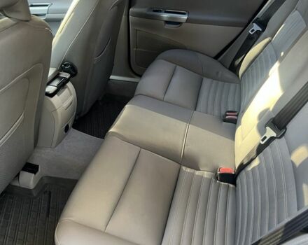 Вольво В50 2008 в Львове на Automoto.ua Черный Вольво В50, объемом двигателя 2 л и пробегом 333 тыс. км за 6400 $, фото 5 на Automoto.ua