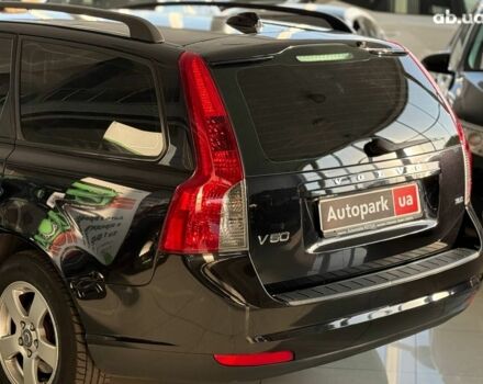Черный Вольво В50, объемом двигателя 1.6 л и пробегом 265 тыс. км за 6890 $, фото 7 на Automoto.ua