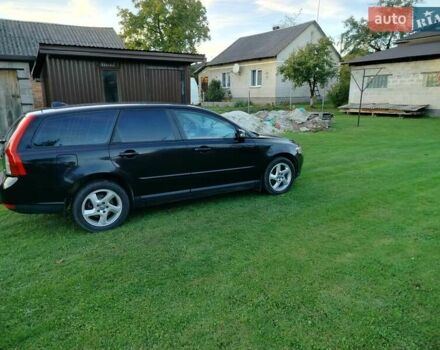 Черный Вольво В50, объемом двигателя 1.56 л и пробегом 231 тыс. км за 5500 $, фото 3 на Automoto.ua