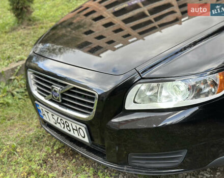Вольво В50 2008 в Ивано-Франковске на Automoto.ua Черный Вольво В50, объемом двигателя 2 л и пробегом 300 тыс. км за 6500 $, фото 3 на Automoto.ua