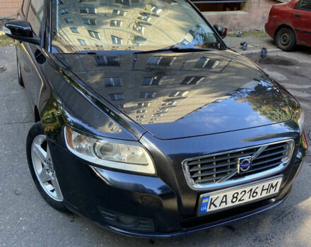 Чорний Вольво V50, об'ємом двигуна 1.56 л та пробігом 250 тис. км за 6500 $, фото 1 на Automoto.ua