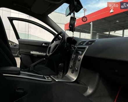 Черный Вольво В50, объемом двигателя 1.56 л и пробегом 210 тыс. км за 5999 $, фото 15 на Automoto.ua