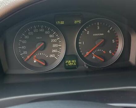 Чорний Вольво V50, об'ємом двигуна 1.56 л та пробігом 258 тис. км за 6100 $, фото 2 на Automoto.ua