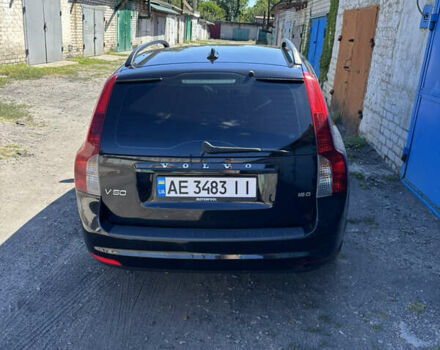 Черный Вольво В50, объемом двигателя 1.56 л и пробегом 274 тыс. км за 7500 $, фото 2 на Automoto.ua