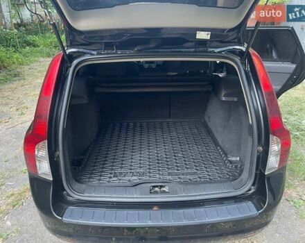 Черный Вольво В50, объемом двигателя 1.56 л и пробегом 265 тыс. км за 7300 $, фото 4 на Automoto.ua