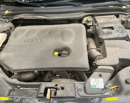 Чорний Вольво V50, об'ємом двигуна 2 л та пробігом 342 тис. км за 7000 $, фото 9 на Automoto.ua