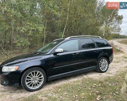 Чорний Вольво V50, об'ємом двигуна 2 л та пробігом 342 тис. км за 7000 $, фото 1 на Automoto.ua