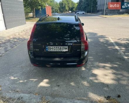 Черный Вольво В50, объемом двигателя 1.56 л и пробегом 265 тыс. км за 7300 $, фото 3 на Automoto.ua