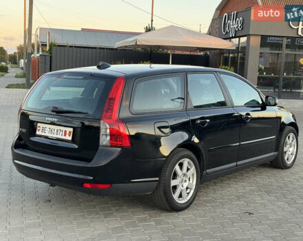 Черный Вольво В50, объемом двигателя 1.8 л и пробегом 243 тыс. км за 6550 $, фото 16 на Automoto.ua