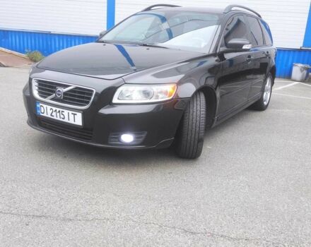 Вольво В50 2008 в Киеве на Automoto.ua Черный Вольво В50, объемом двигателя 2 л и пробегом 240 тыс. км за 8300 $, фото 10 на Automoto.ua
