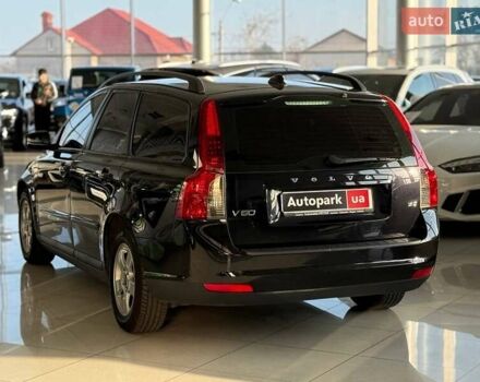 Черный Вольво В50, объемом двигателя 1.6 л и пробегом 265 тыс. км за 6890 $, фото 6 на Automoto.ua