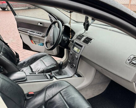 Черный Вольво В50, объемом двигателя 1.6 л и пробегом 324 тыс. км за 5799 $, фото 10 на Automoto.ua