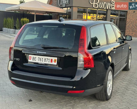 Черный Вольво В50, объемом двигателя 1.8 л и пробегом 243 тыс. км за 6550 $, фото 17 на Automoto.ua
