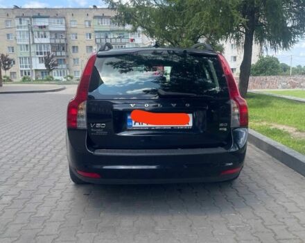 Черный Вольво В50, объемом двигателя 1.6 л и пробегом 220 тыс. км за 6500 $, фото 1 на Automoto.ua