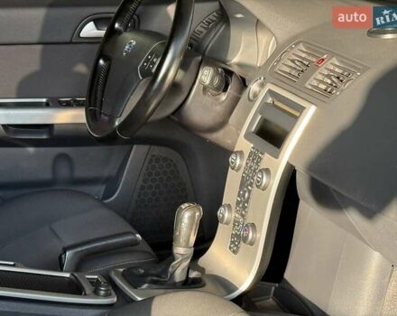 Черный Вольво В50, объемом двигателя 1.6 л и пробегом 265 тыс. км за 6890 $, фото 16 на Automoto.ua