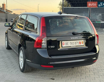 Черный Вольво В50, объемом двигателя 1.8 л и пробегом 243 тыс. км за 6550 $, фото 23 на Automoto.ua