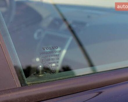 Черный Вольво В50, объемом двигателя 2 л и пробегом 282 тыс. км за 7932 $, фото 5 на Automoto.ua