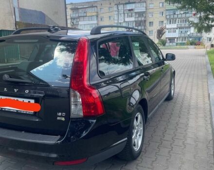 Черный Вольво В50, объемом двигателя 1.6 л и пробегом 220 тыс. км за 6500 $, фото 2 на Automoto.ua