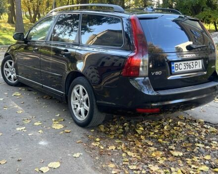 Вольво В50 2008 в Львове на Automoto.ua Черный Вольво В50, объемом двигателя 2 л и пробегом 333 тыс. км за 6400 $, фото 2 на Automoto.ua