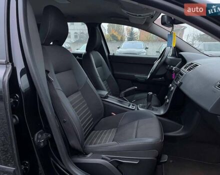 Черный Вольво В50, объемом двигателя 1.56 л и пробегом 292 тыс. км за 5490 $, фото 10 на Automoto.ua