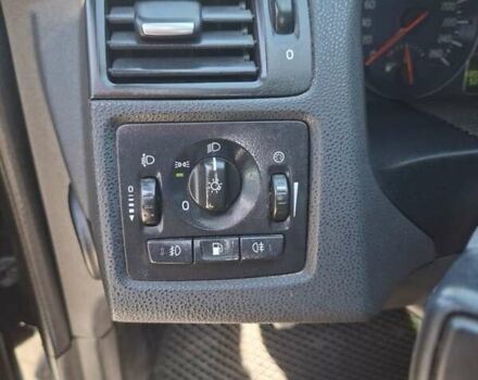 Черный Вольво В50, объемом двигателя 2 л и пробегом 430 тыс. км за 7500 $, фото 33 на Automoto.ua