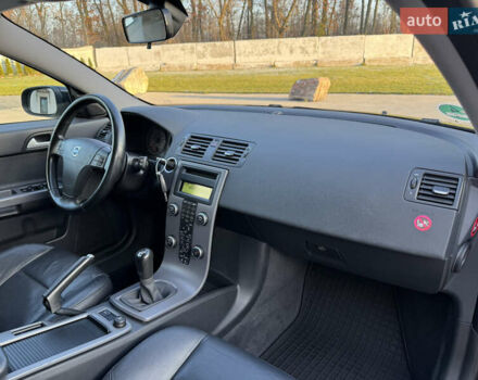 Черный Вольво В50, объемом двигателя 1.6 л и пробегом 223 тыс. км за 6999 $, фото 30 на Automoto.ua