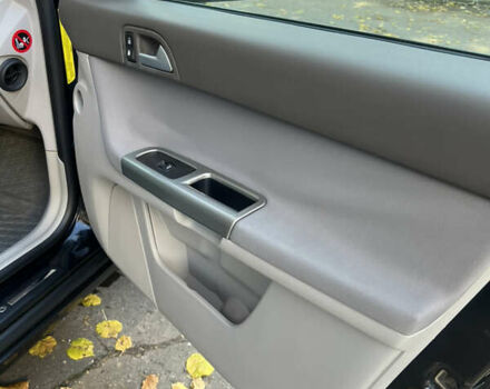 Вольво В50 2008 в Львове на Automoto.ua Черный Вольво В50, объемом двигателя 2 л и пробегом 333 тыс. км за 6400 $, фото 17 на Automoto.ua